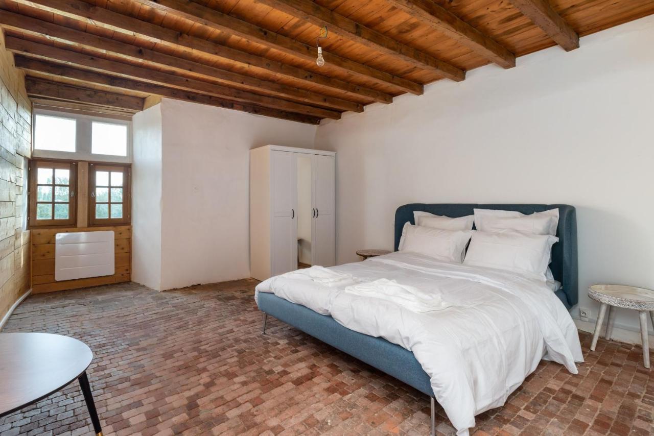 Appartements Au Chateau Ars Ars-sur-Formans Eksteriør bilde
