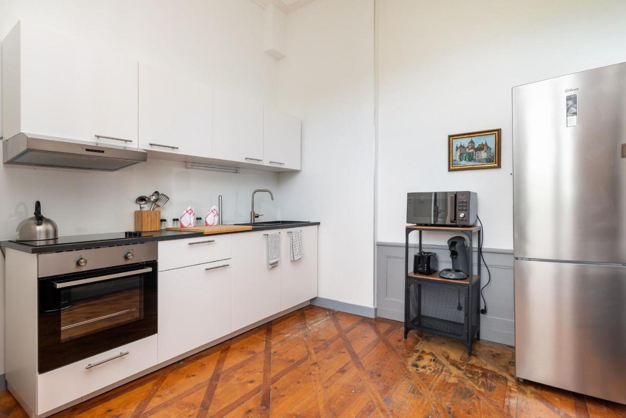 Appartements Au Chateau Ars Ars-sur-Formans Eksteriør bilde
